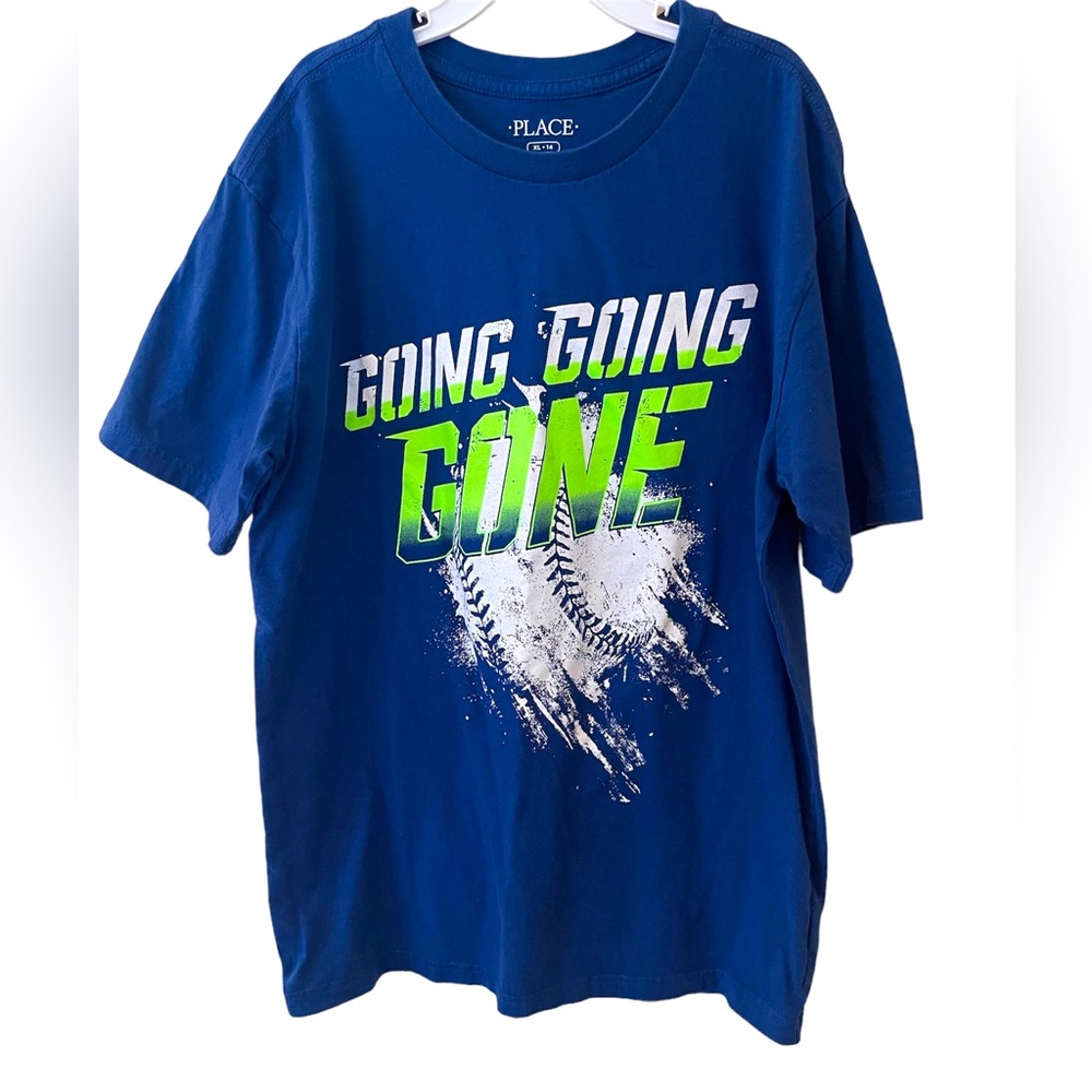 Children’s Place boys graphic tee. Size XL (14).